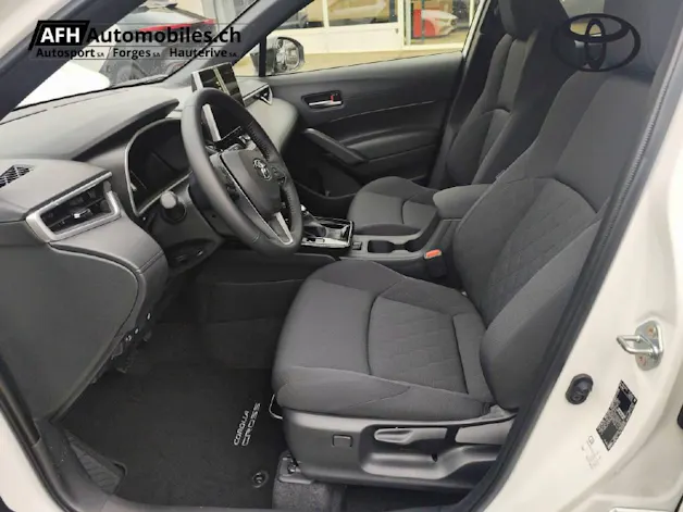 Toyota Corolla Cross 2.0 HSD Trend AW
