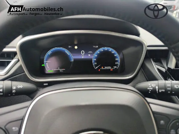 Toyota Corolla Cross 2.0 HSD Trend