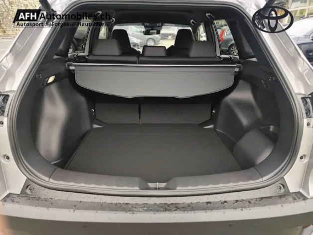 Toyota Corolla Cross 2.0 HSD Trend