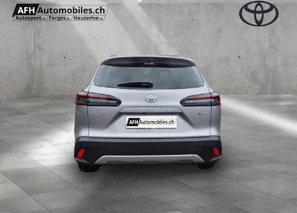 Vehicle image 4 Vehicle image 4