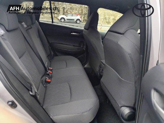 Vehicle image 16 Vehicle image 16