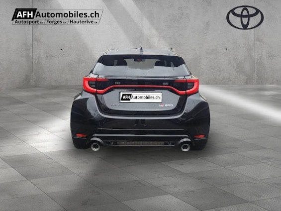 Vehicle image 4 Vehicle image 4