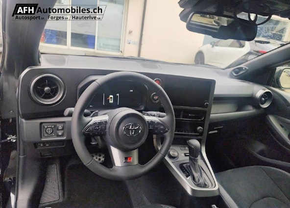 Vehicle image 9 Vehicle image 9