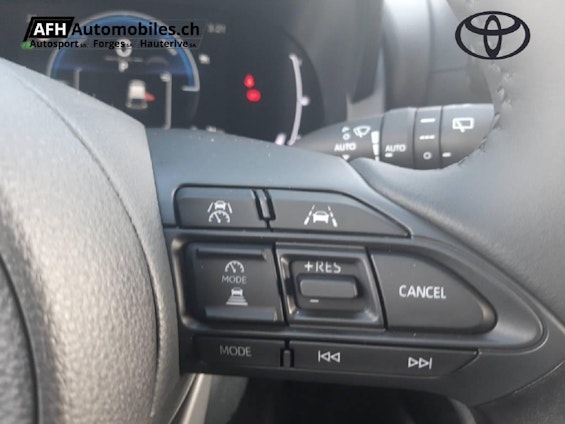 Vehicle image 13 Vehicle image 13