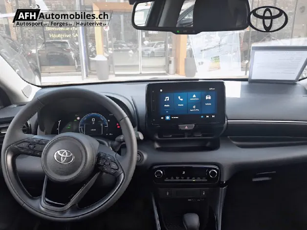 Toyota Yaris 1.5 VVT-i HSD Trend