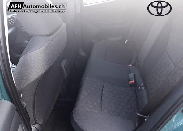 Vehicle image 9 Vehicle image 9