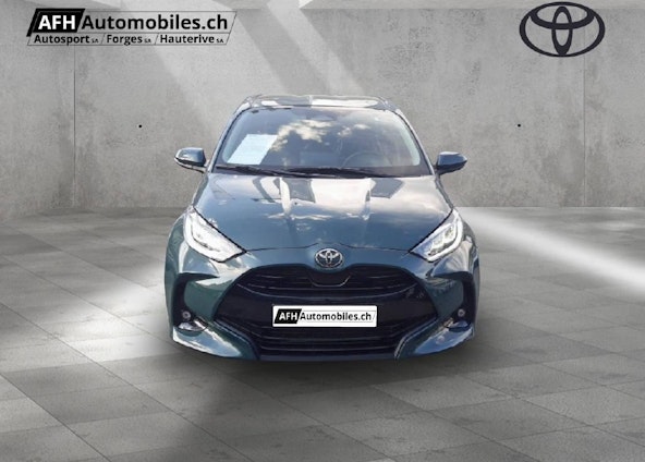 First vehicle image First vehicle image