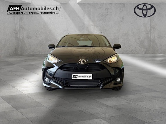 First vehicle image First vehicle image