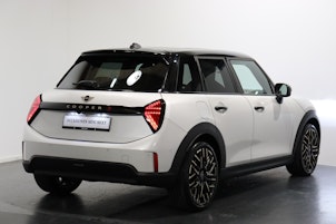 Vehicle image MINI F65 2.0i Cooper S