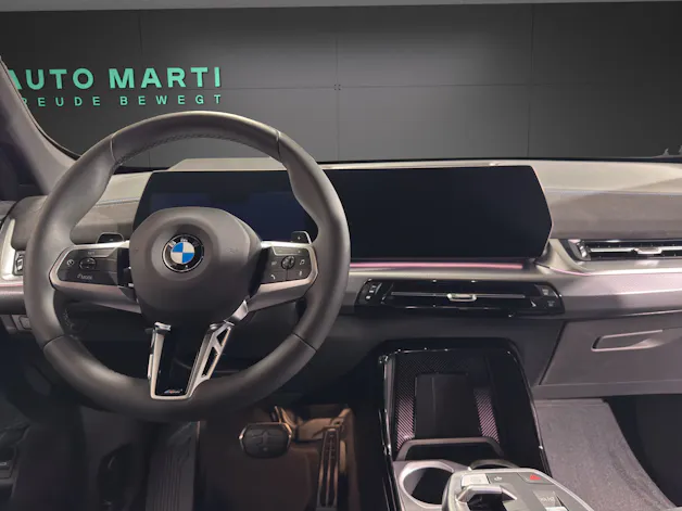BMW X1 20i sDrive paddles