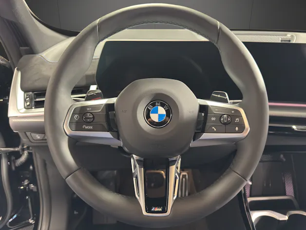 BMW X1 20i sDrive paddles