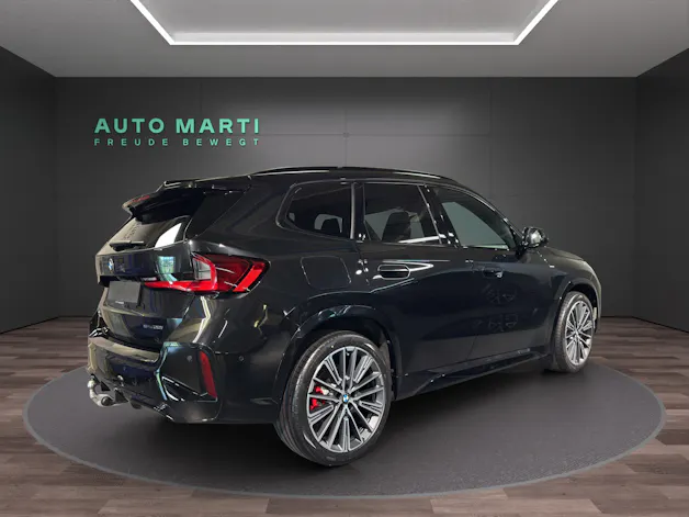 BMW X1 20i sDrive paddles