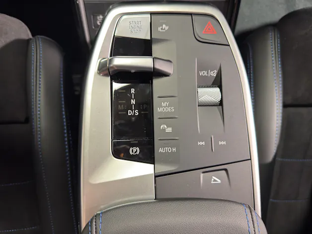 BMW X1 20i sDrive paddles