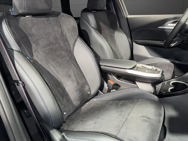 BMW X1 20i sDrive paddles