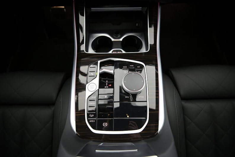 Vehicle image BMW X5