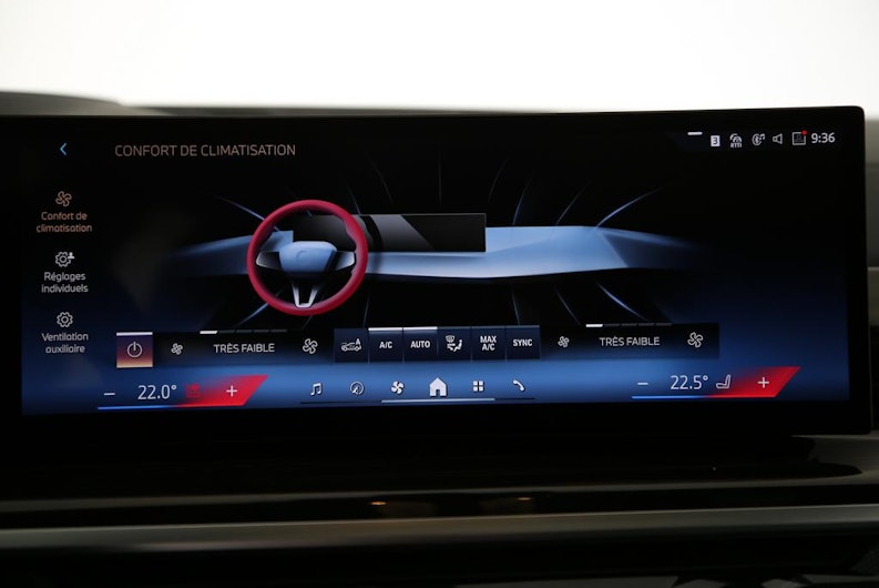 Vehicle image BMW X5