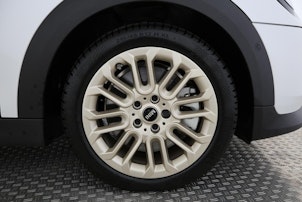 Vehicle image MINI F65 2.0i Cooper S