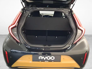 https://vehicle.imgix.net/4154925/87e1c934-5451-4566-9745-816e66e59488.jpg