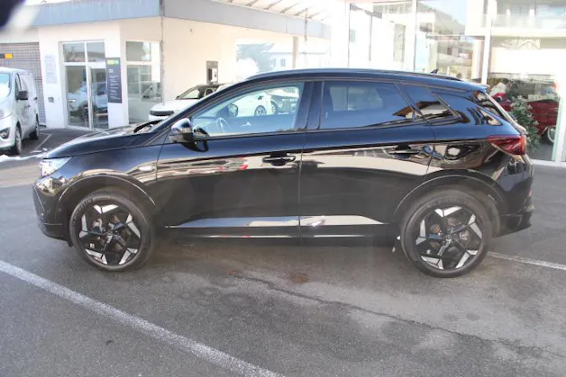 Opel Grandland 1.6 T PHEV GSE