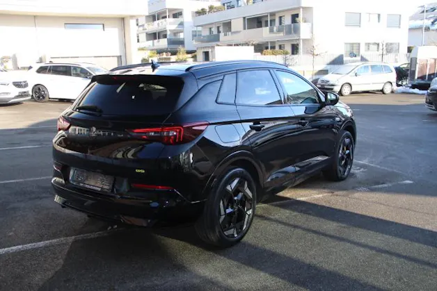 Opel Grandland 1.6 T PHEV GSE