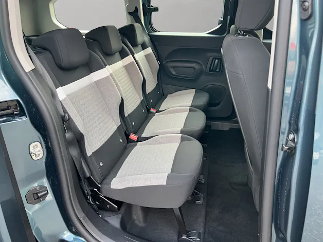 CITROEN Berlingo XL 1.5 BlueHDi 130 Tonic Automat 7 Plätze / Rückfahrkamera / CH-Herstellergarantie / Leasing Aktion 0.99% 36 Mte