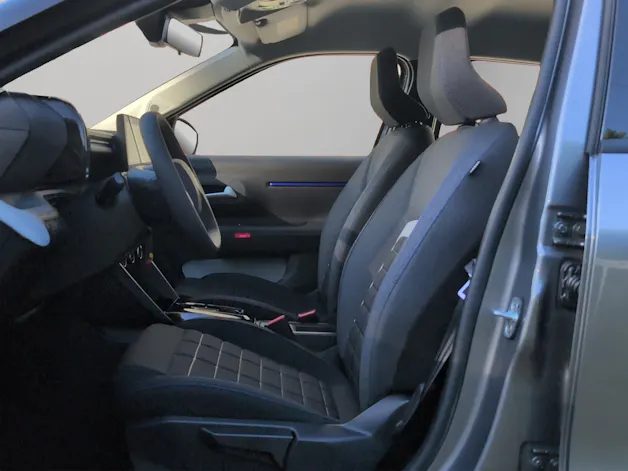 Citroën C3 1.2 Hybrid Tonic / Dach schwarz / limitierte Serie / 5 Jahre CH-Herstellergarantie