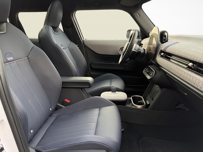 Vehicle image MINI MINI