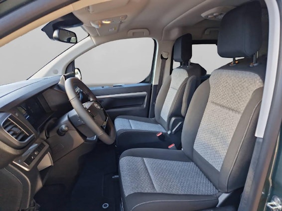 Vehicle image 8 Vehicle image 8