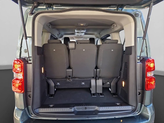 Vehicle image 14 Vehicle image 14