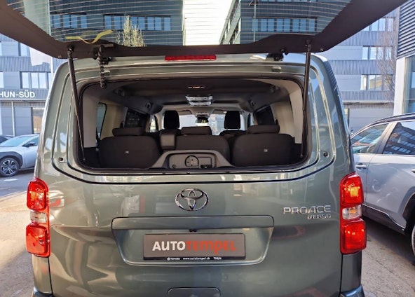 Vehicle image 16 Vehicle image 16