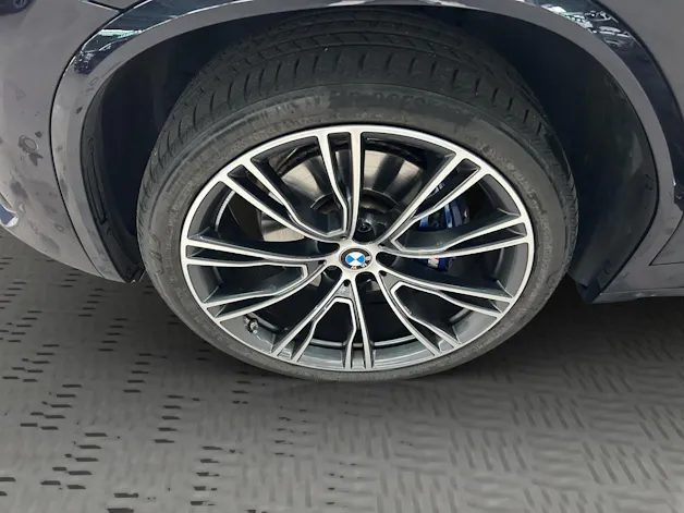 BMW X4 M40i