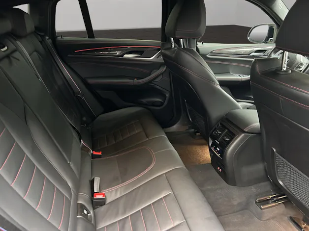 BMW X4 M40i