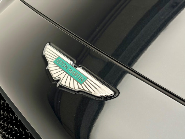 immagine del veicolo ASTON MARTIN DBX