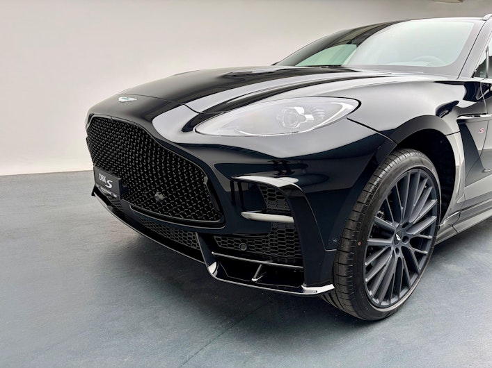 immagine del veicolo ASTON MARTIN DBX