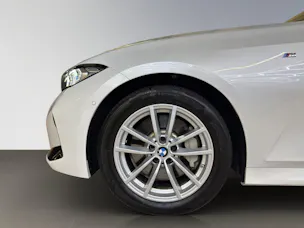 BMW 330d xDrive  Touring M-SportPaket