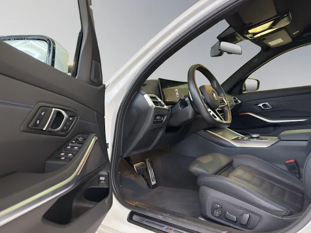 BMW 330d xDrive  Touring M-SportPaket