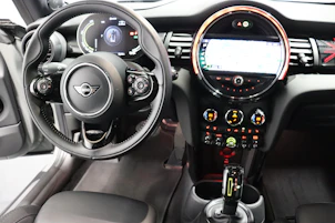Fahrzeugbild MINI F56 Cooper SE