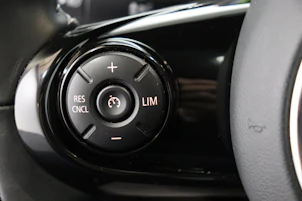 Fahrzeugbild MINI F56 Cooper SE