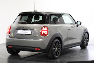 Fahrzeugbild MINI F56 Cooper SE