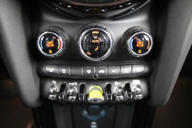 Mini F56 Cooper SE
