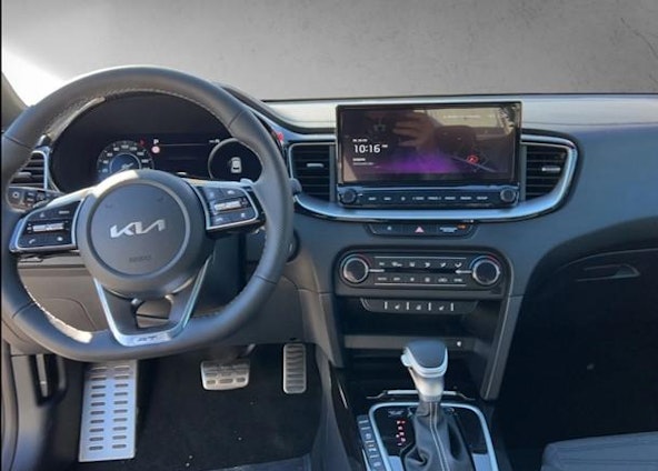 Vehicle image 5 Vehicle image 5