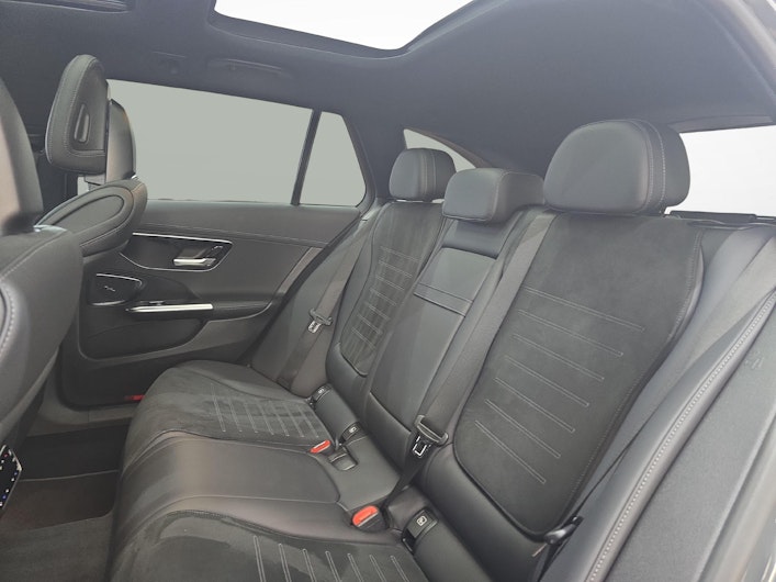 Vehicle image MERCEDES-BENZ C 220