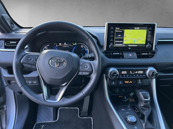 Vehicle image 9 Vehicle image 9