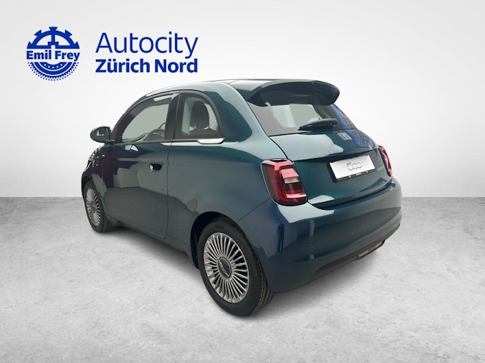 Vehicle image FIAT 500