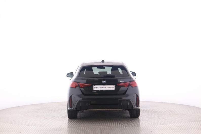 Vehicle image BMW 1 SERIES