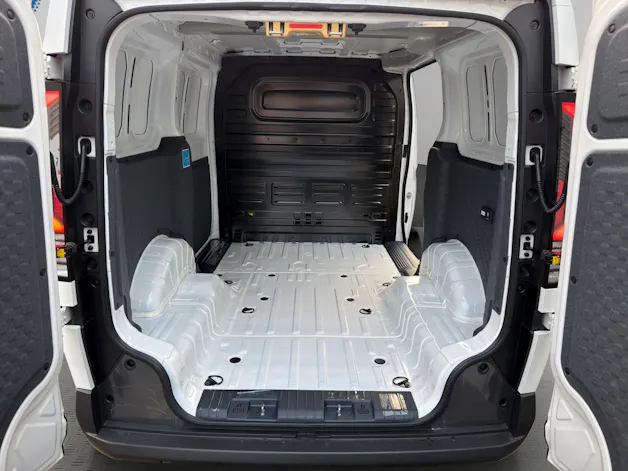 Kia PV5 Cargo 71.2 kWh Plus