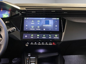 Vehicle image PEUGEOT 308 1.2 Hybrid Allure