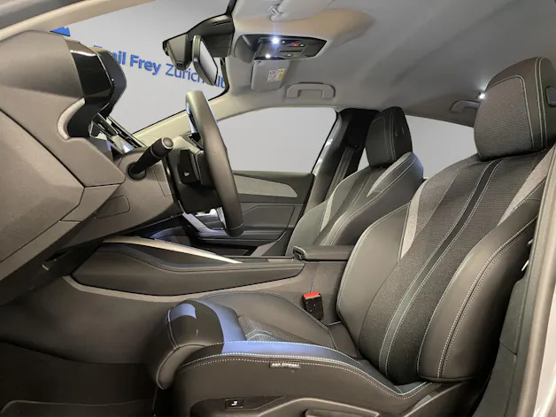 Peugeot 308 1.2 Hybrid Allure