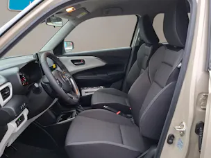 Suzuki Swift 1.2 Sakura Top Hybrid Automat