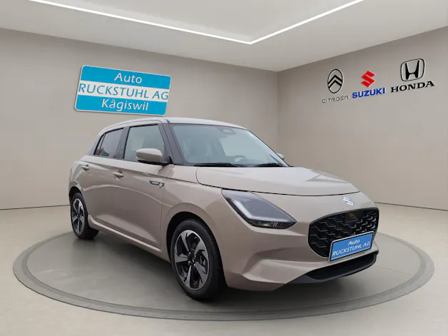 Suzuki Swift 1.2 Sakura Top Hybrid Automat